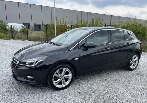 Opel Astra cena 44999 przebieg: 123000, rok produkcji 2016 z Polanów małe 781